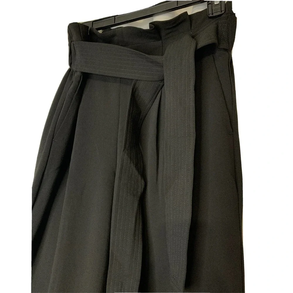 Sold Madewell Women's Paperbag Waist Pants, Size Medium black crop - Picture 2 of 6